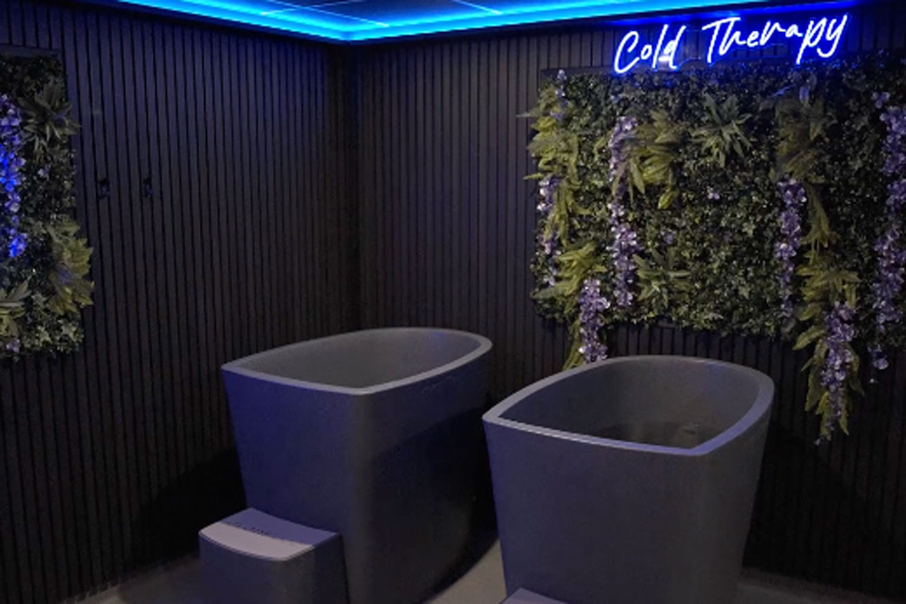 Airfield Active plunge pools - cold therapy